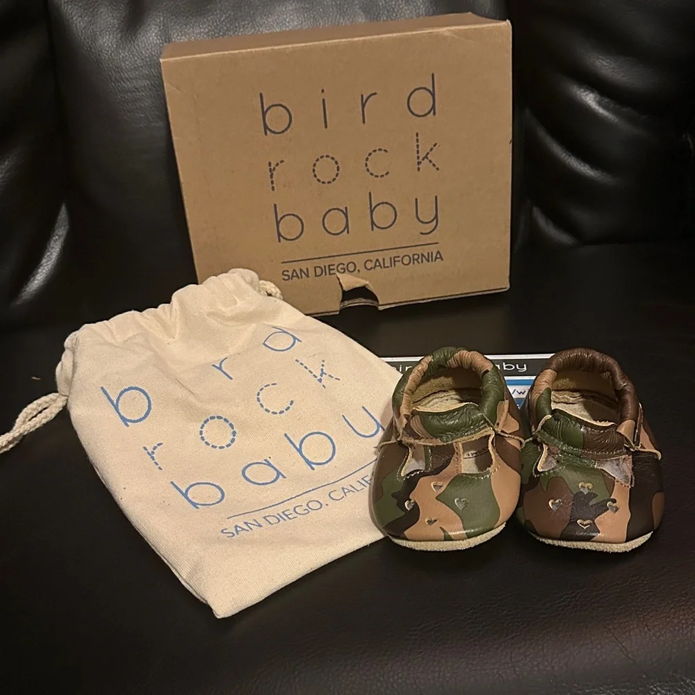 BirdRock Baby San Diego Genuine Leather Camouflage Moccasins Baby Size 4